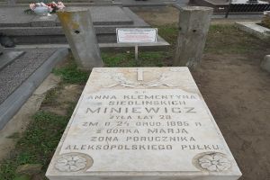 Zdjęcia: nagrobki zabytkowe z terenu gminy Mszczonów