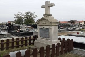 Zdjęcia: nagrobki zabytkowe z terenu gminy Mszczonów