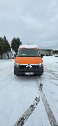 Pomarańczowy autobus szkolny