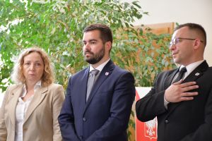 Zdjęcie: Radni Rady Miejskiej w Mszczonowie podczas sesji inauguracyjnej
