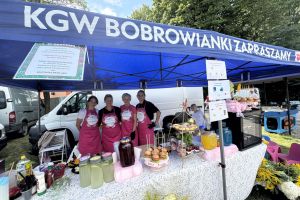 Zdjęcie: osoby uczestniczące w Odpuście