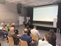 Zdjęcie osoby uczestniczące w spotkaniu.